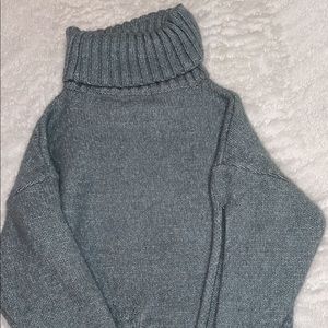 Women’s sweater.